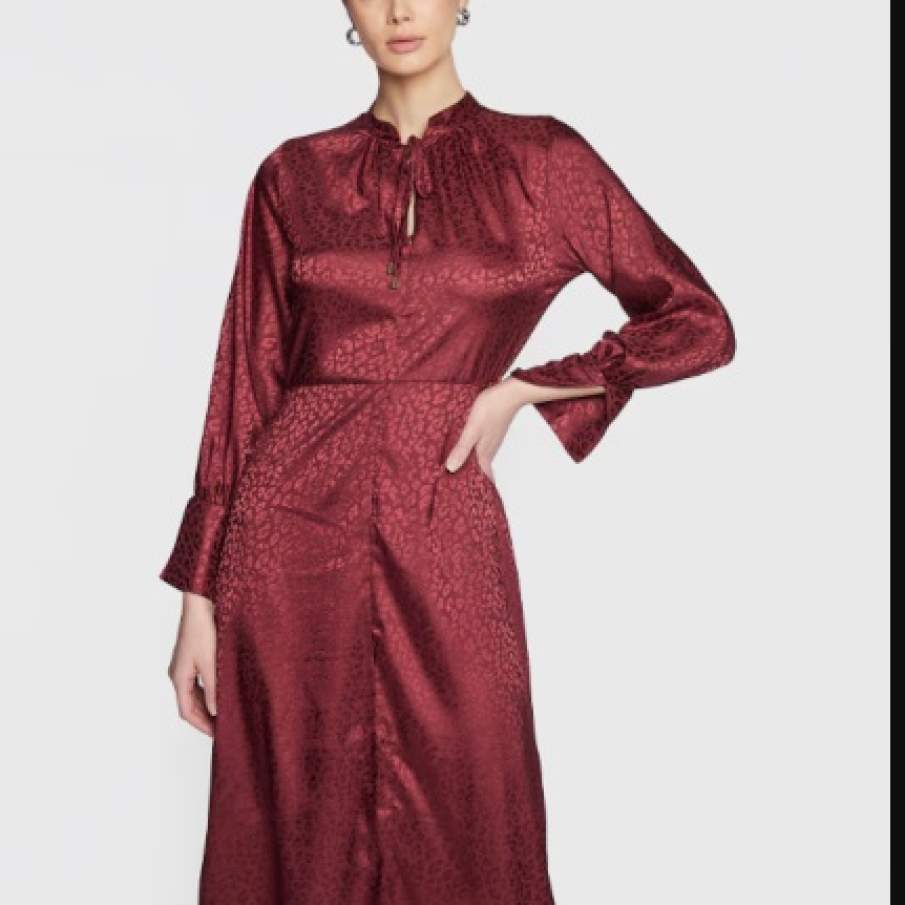 Rochie casual damă Closet LONDON, cu mâneci cu manșetă și aspect strălucitor, cu imprimeu parte din țesătură 