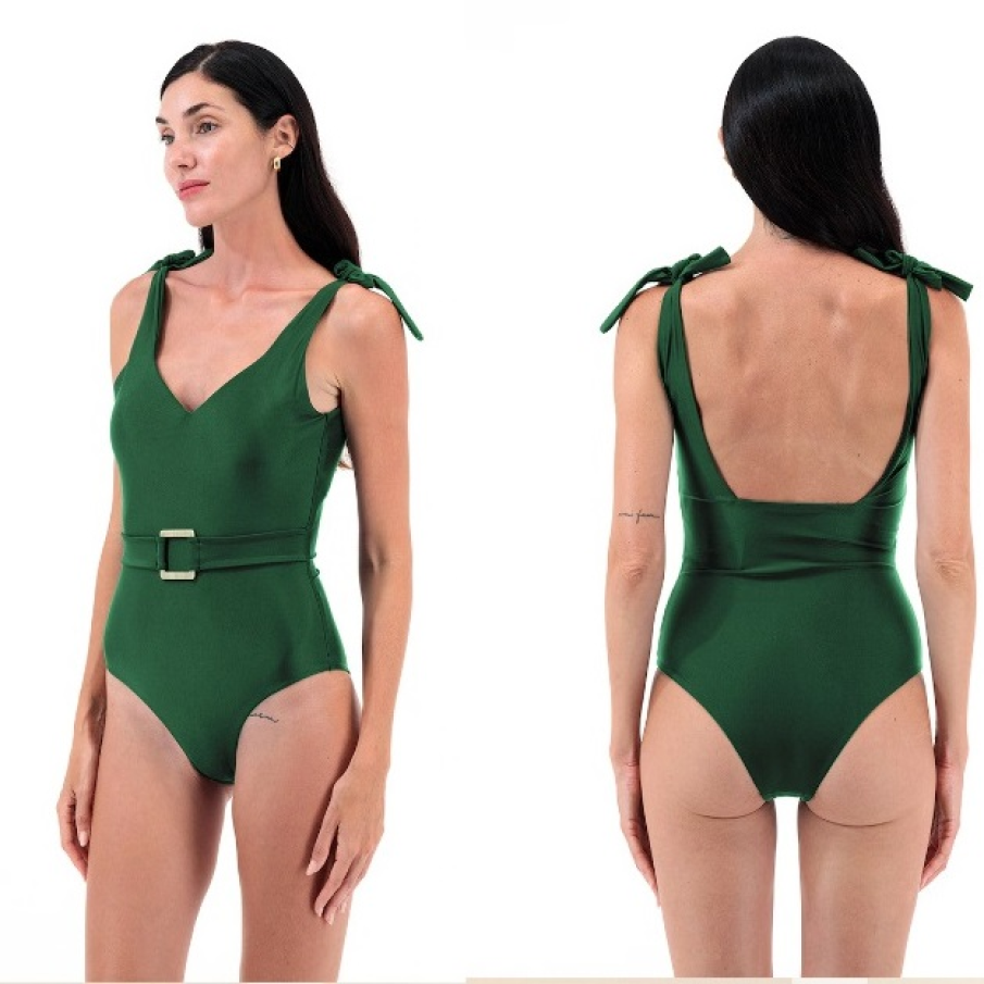 Costum de baie întreg într-o superbă nuanță de verde, de la EDOS, cu o curea din material textil accesorizata cu un mic detaliu metalic 