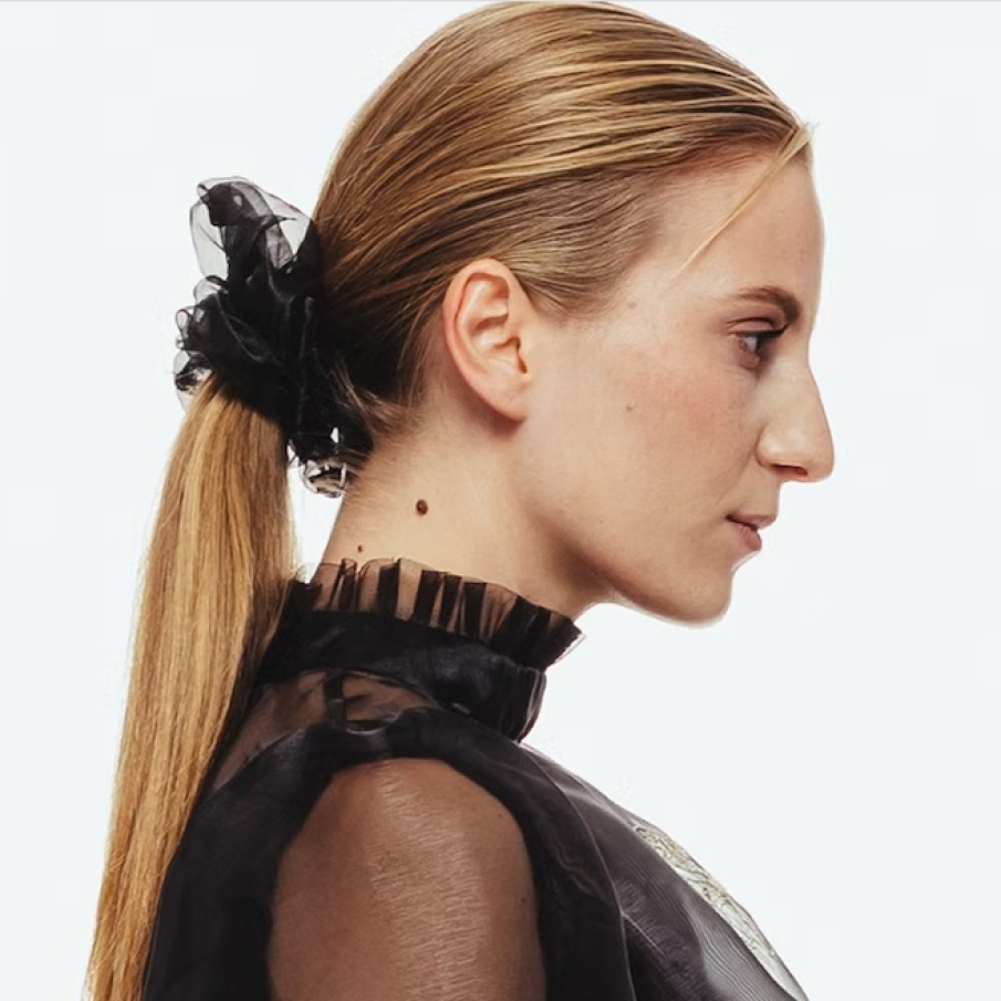 Elastic de păr AURE tip scrunchie, din organza, pentru un look elegant și rafinat 