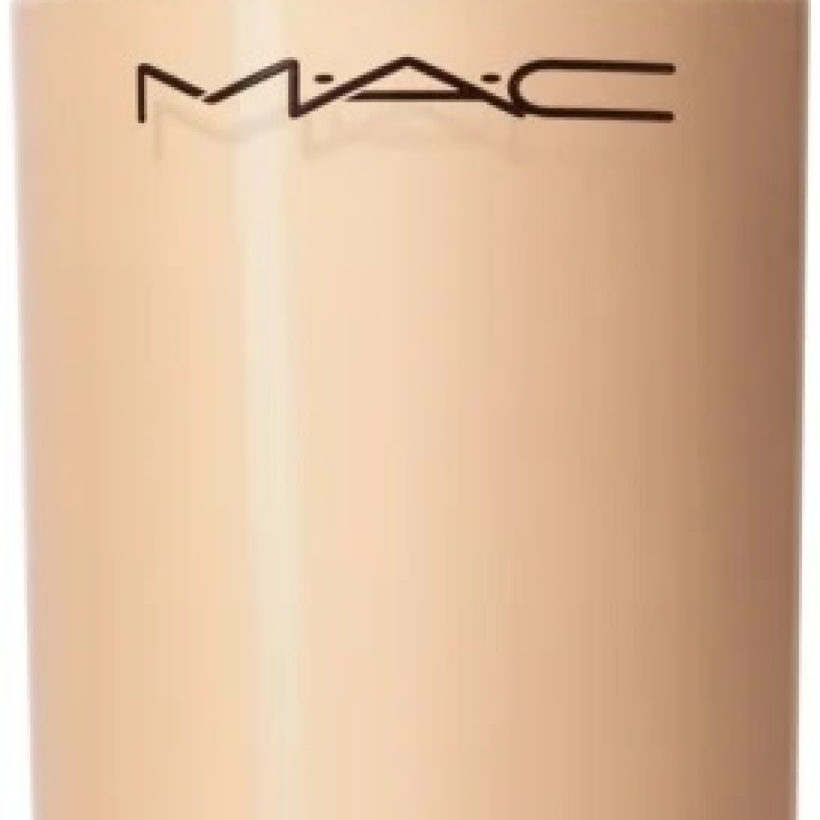 Fond de ten matifiant Studio Fix Fluid cu SPF 15 by MAC Cosmetics. Are o textură fluidă, ușor de aplicat, asigurând un aspect mat, natural, cu porii estompați 