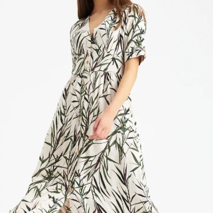 Rochie midi cu croiala în A de la GreenPoint, cu un imprimeu verde deosebit, inspirat de lumea vegetală 