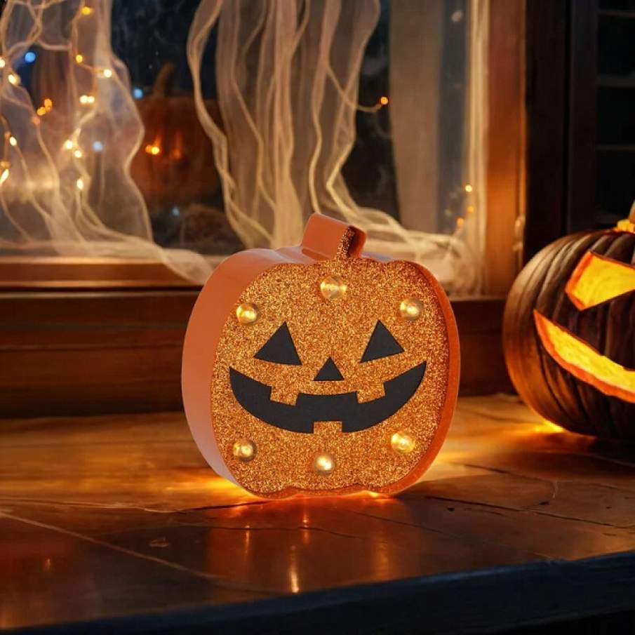 Lampă decorativă în stil dovleac Mini Decorative Light  pentru decorarea casei tale de Halloween și pentru crearea unei atmosfere unice