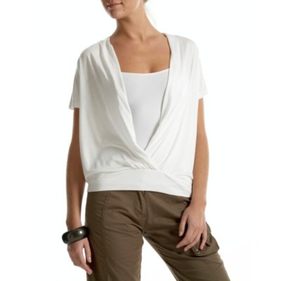 Bluza in linii simple, gratioase 