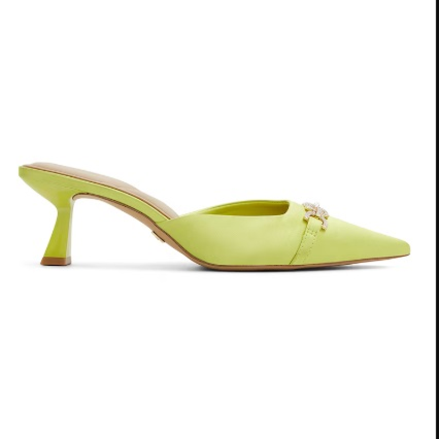 Pantofi cu toc kitten de la Aldo cu aspect satinat, în nuanță de verde lime pastelat 